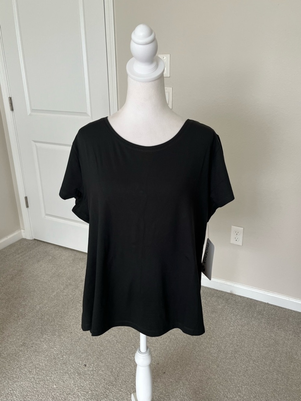 NWT Phoenix Activewear Paros Side slit Tee Black Short-Sleeve Top Size XL or 2X